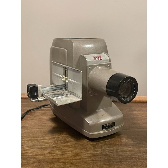 Skyline SVE Model No 85 (Society for Visual Education) Vintage Projector-Working - Picture 2 of 12